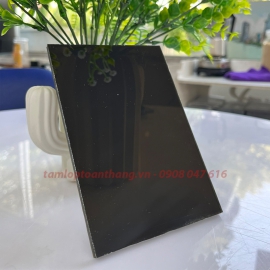 Tấm poly Solar Light màu nâu trà