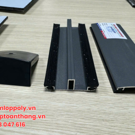 Nẹp Ron TOTA thi công tấm Poly 