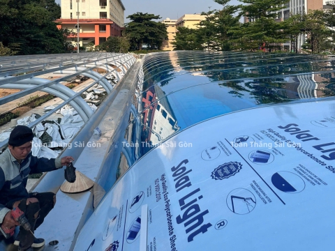  Nhà xe Trường Đại học Khoa học Xã hội và Nhân văn
