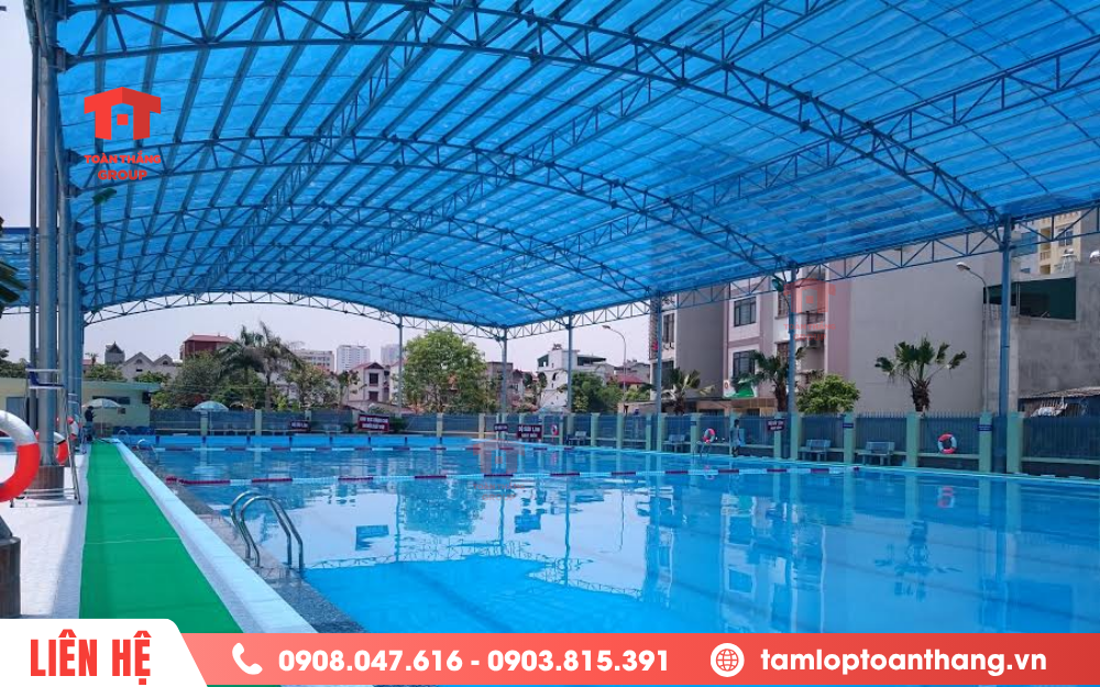 mái che hồ bơi bằng tấm poly đặc 