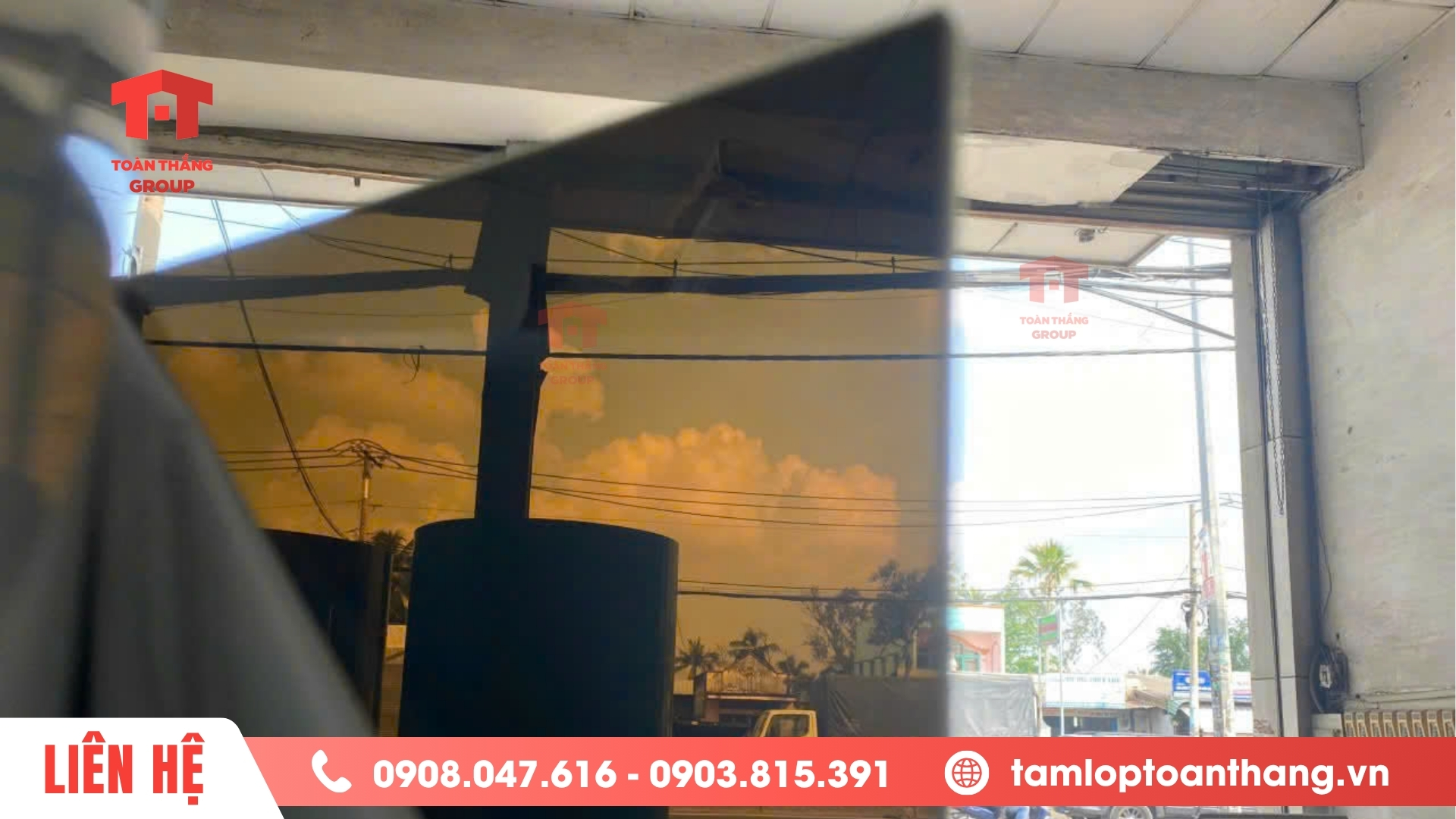 Tấm poly màu trà