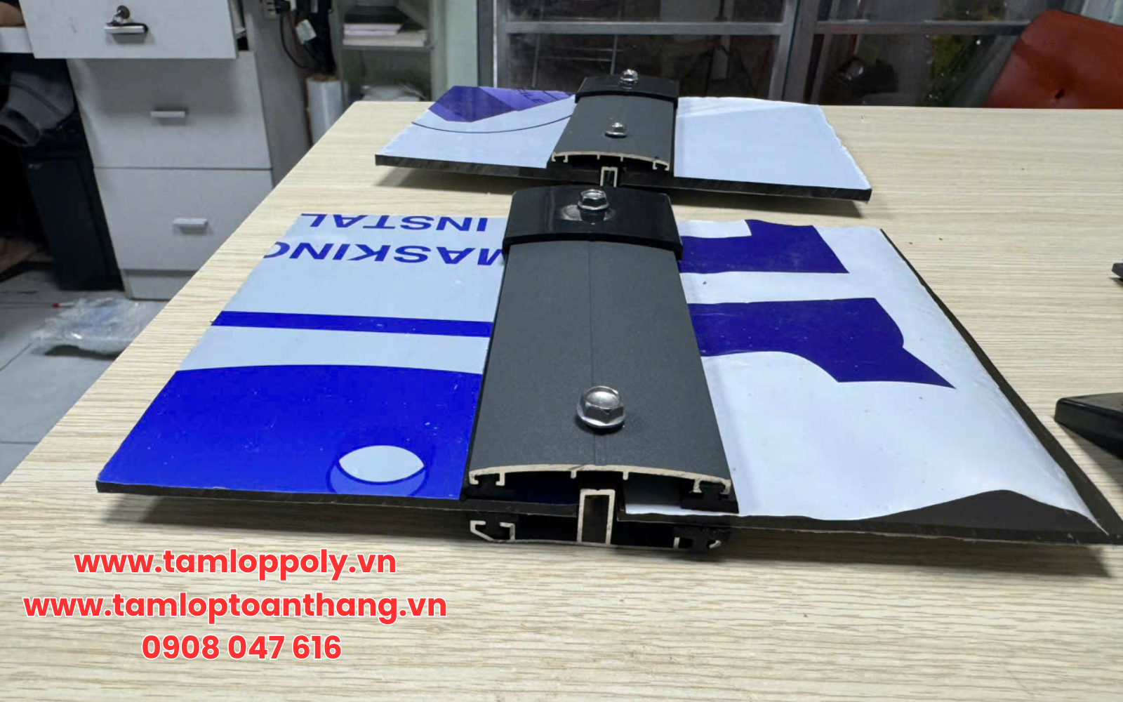 Nẹp TOTA hoàn hảo khi thi công Poly