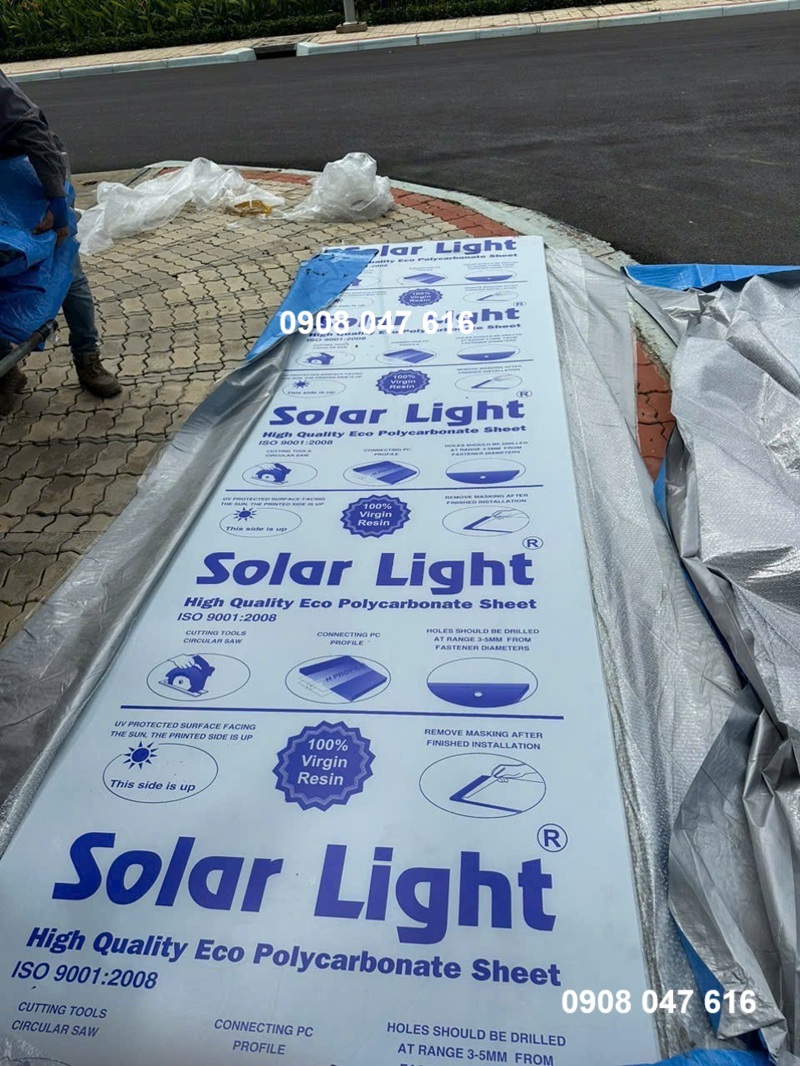 tấm poly solar light đặc 5mm